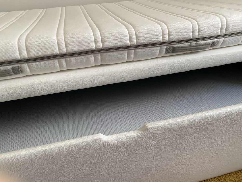 Cama com gaveta elevatória (cama dupla ou arrumacao)