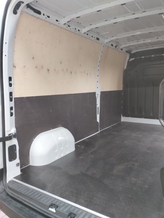 Podłoga - zabudowa - RENAULT MASTER III L2 i L3  w jednym kawałku