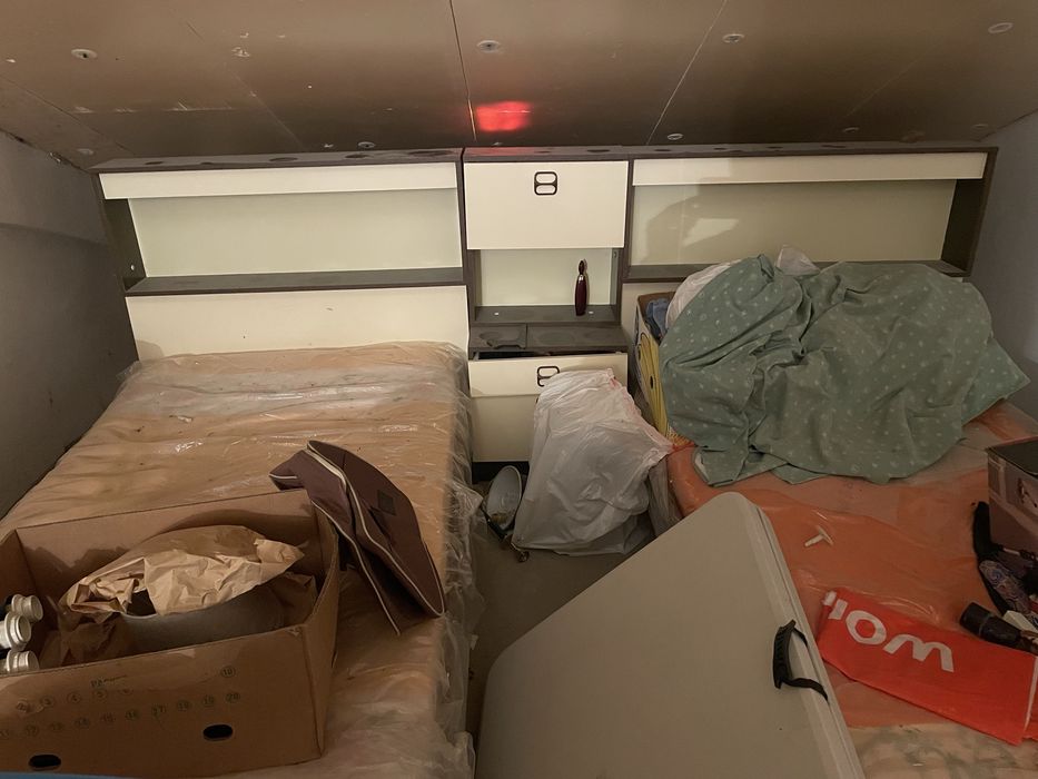 Vendo duas camas de solteiro