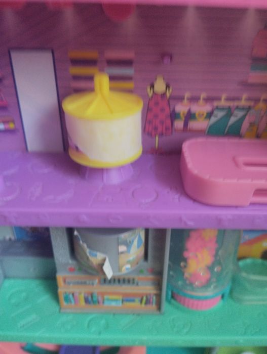 Duży playset Polly Pocket centrum handlowe z windą Mattel