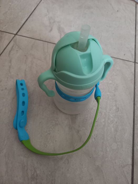 Bidon b box ze smycza