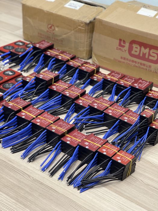 Плата защиты Daly Bms бмс 13s 48v 10s 36v 25A влагозащищенная