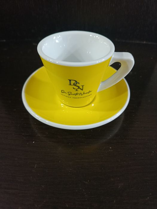 Chávenas de café, chã etc.