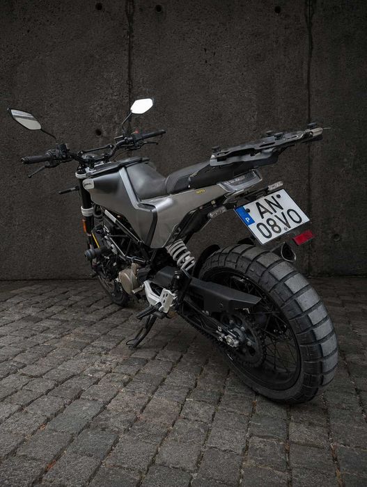 Husqvarna Svartpilen 125cc Ano 2021