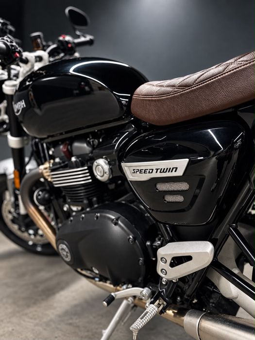 Triumph Speed Twin 1200