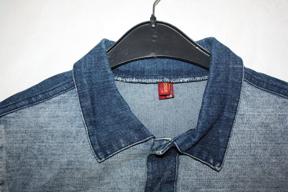 Рубашка дждинсовая (школа,повседн.)мальчику р-116/122 отличное состоян