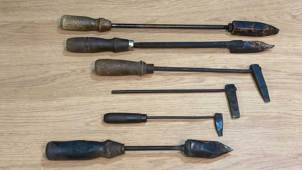 Ferramentas antigas, ferros de soldar centenários