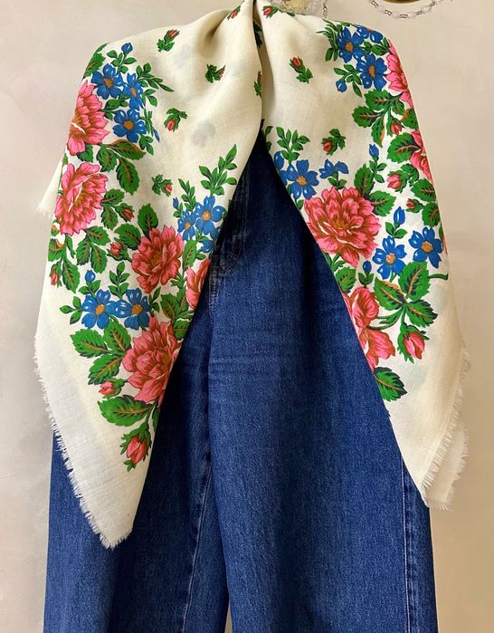 Шерстяной платок хустка українська в рожеві квіти вовна велика вінтаж