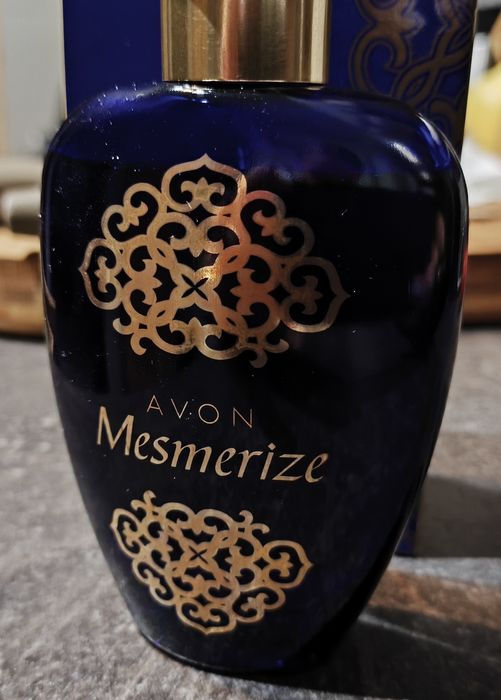 Avon Mesmerise Perfumy