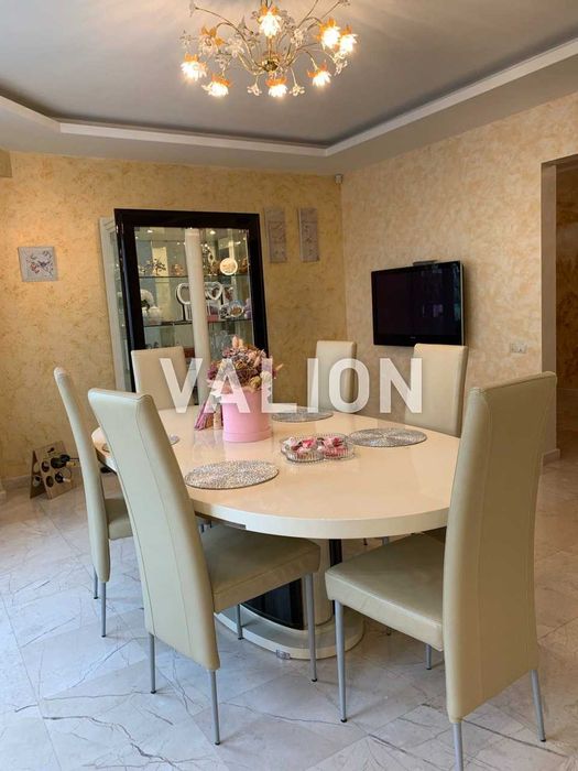 Продаж 5к.кв. Микільсько-Слобідська 4д  метро Лівобережна