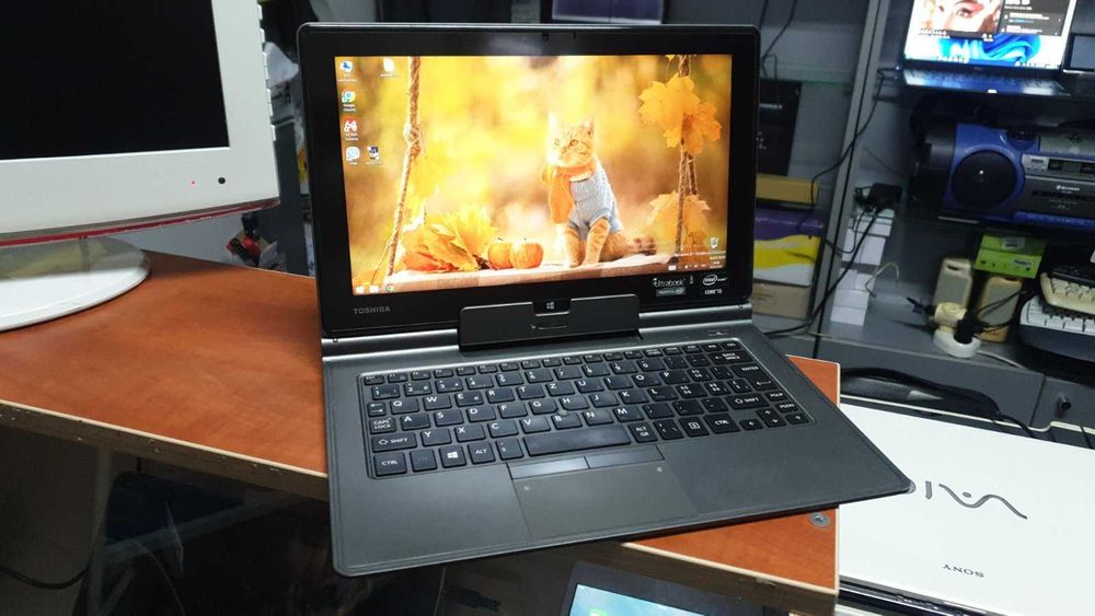 Ноутбук планшет Toshiba 12 дюймов