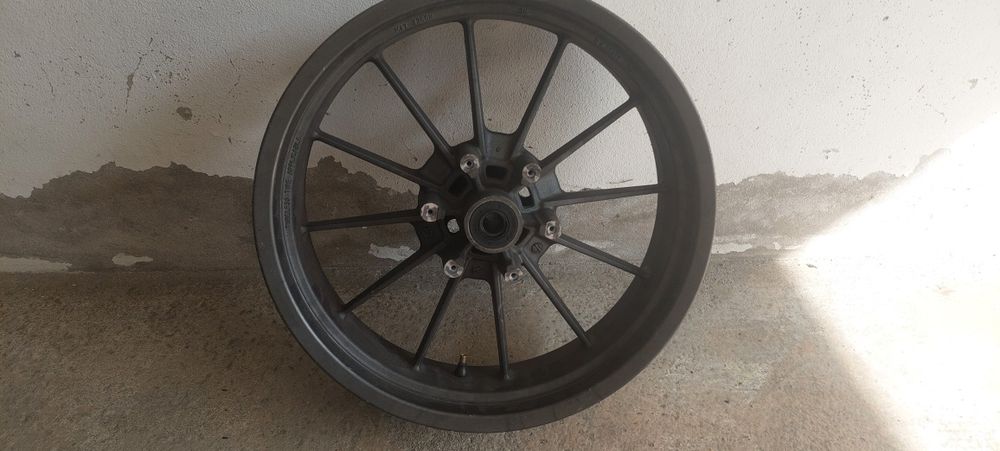 Jante 17 Benelli Trk 502 ano 2017