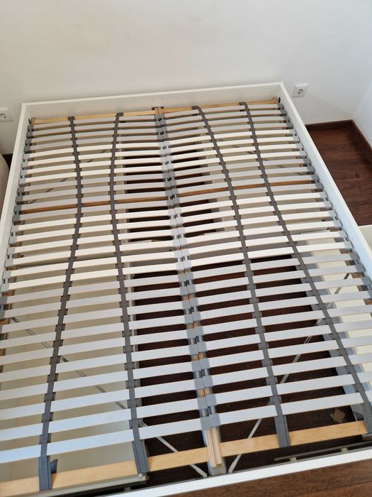 Cama+ripas 160x200 cm - Como nova
