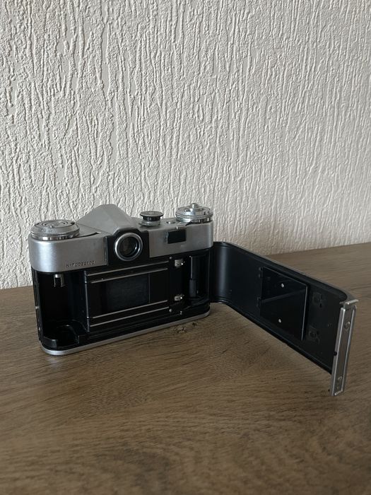 Zenit-e з сумкою