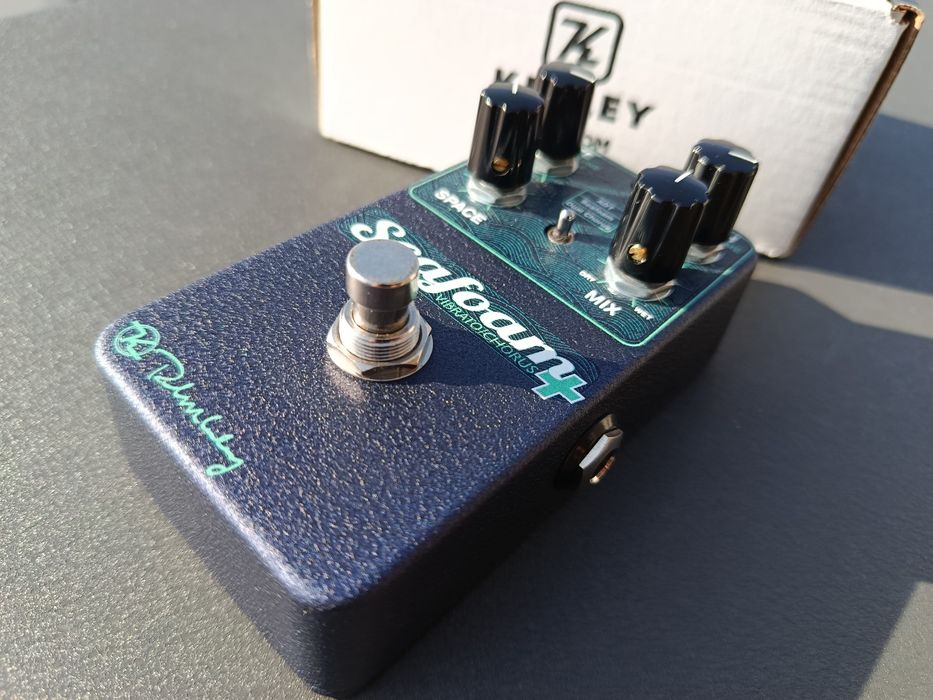 Keeley Seafoam Plus Vibrato Chorus