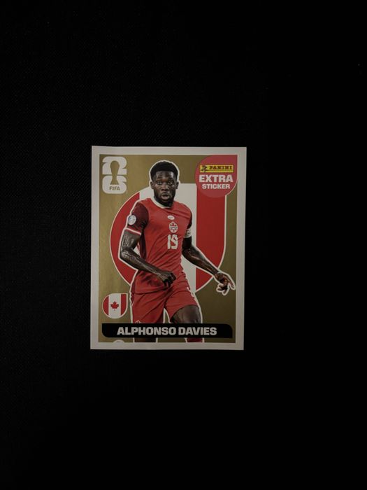 Alphonso Davies Extra Sticker Gold