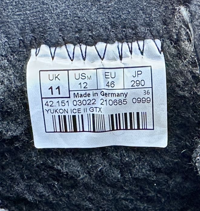 Тактичні зимові черевики LOWA YUKON ICE II GTX® BLACK