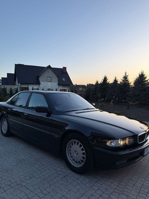 BMW Seria 7 750i Stan perfekcyjny.Zarejestrowany.