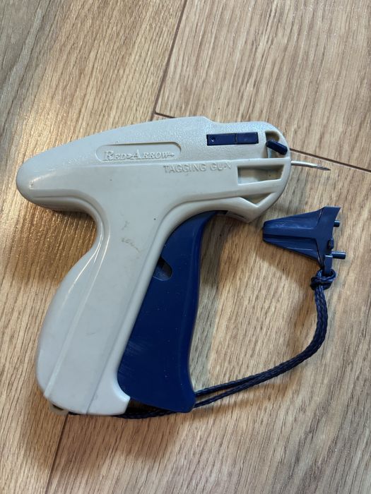 Zestaw pistolet do etykiet i ości