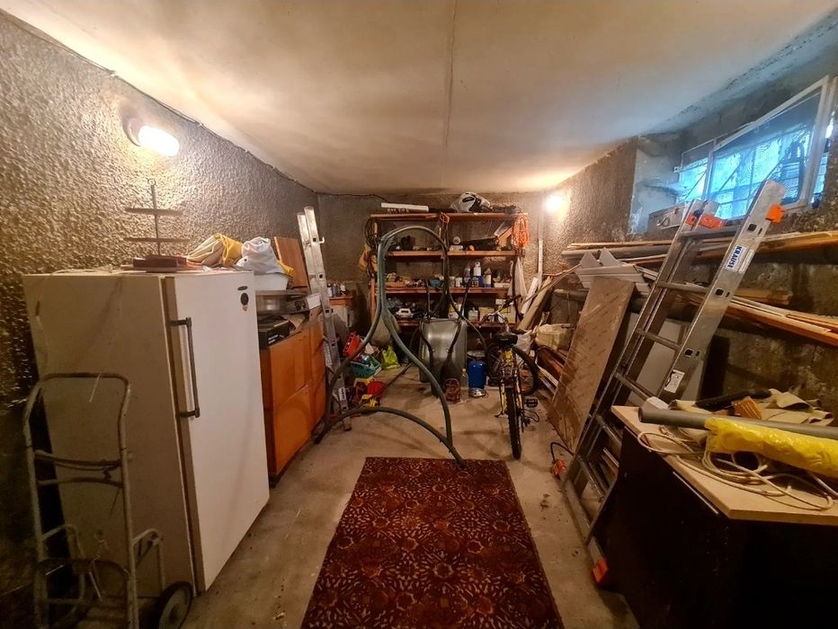 Продам дачу в Миколаївці Бучанського району  Житомирській трасі 28 кілометрів