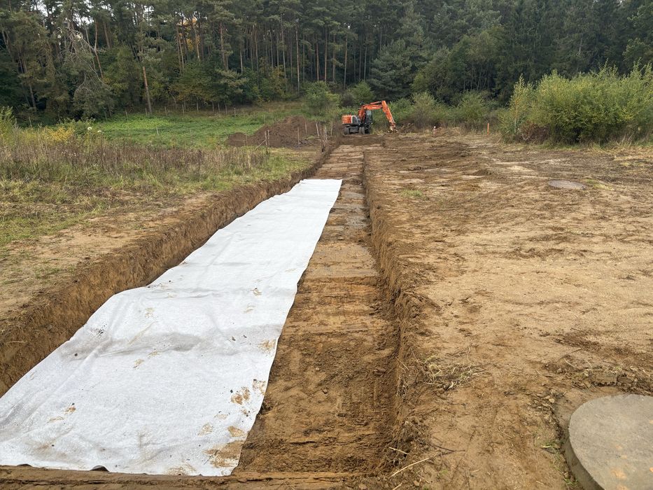 Utwardzanie dróg, placów, układanie płyt drogowych, jumbo, budowa dróg