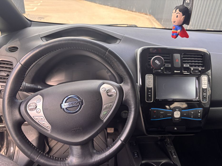Nissan Leaf Tekhna
