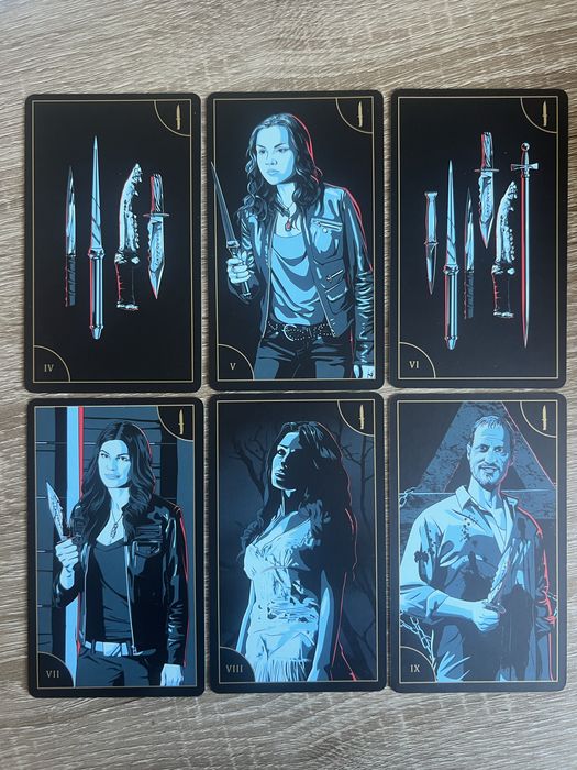 Розпродаж колод таро