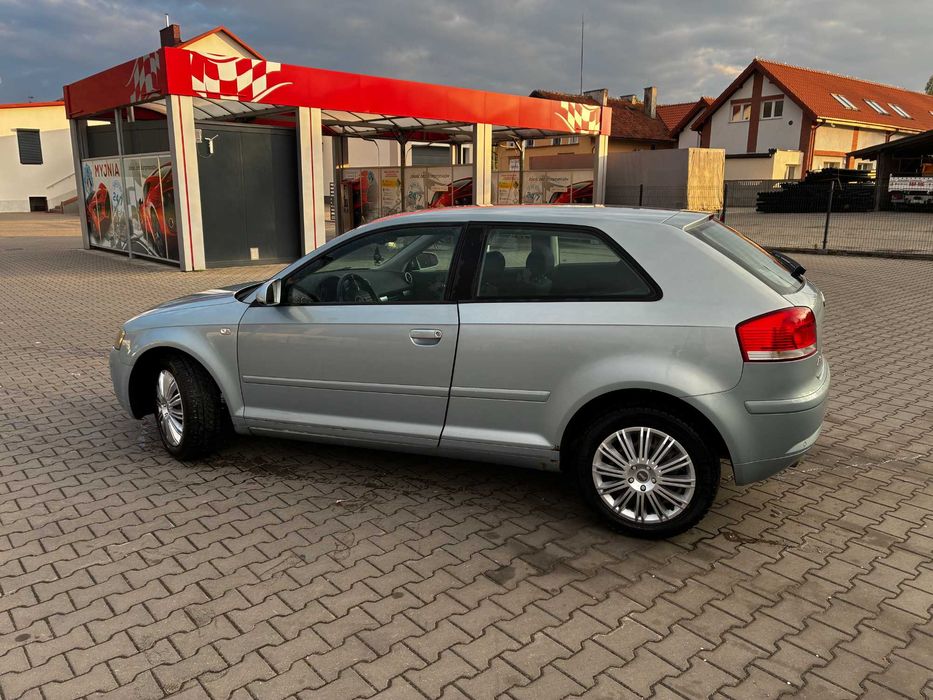 Audi a38p 2003r