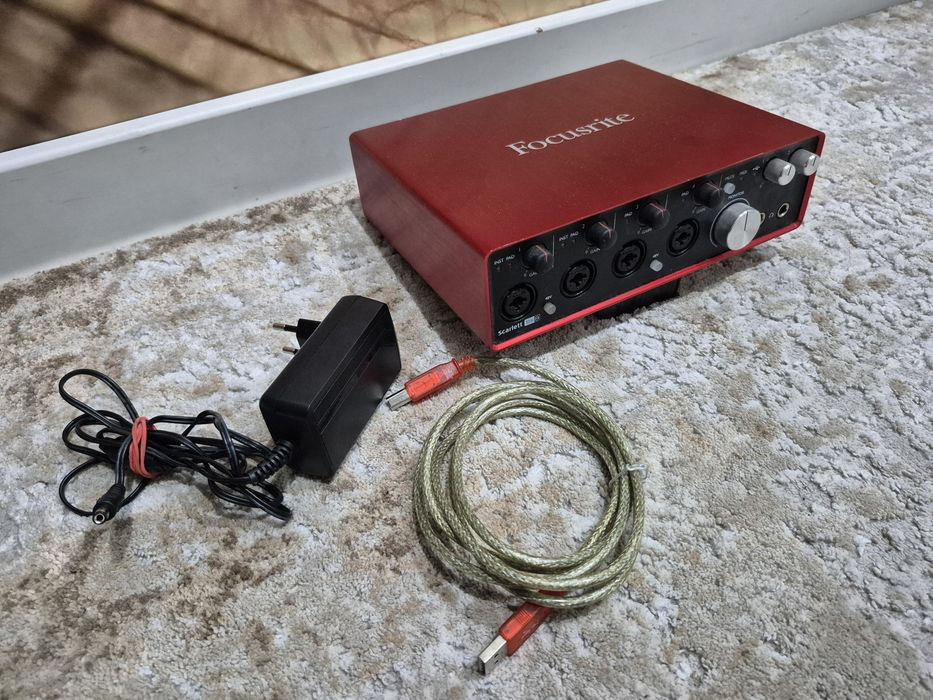Interfejs audio Focusrite Scarlett 18i8 2nd Gen | Komplet z zasilaczem