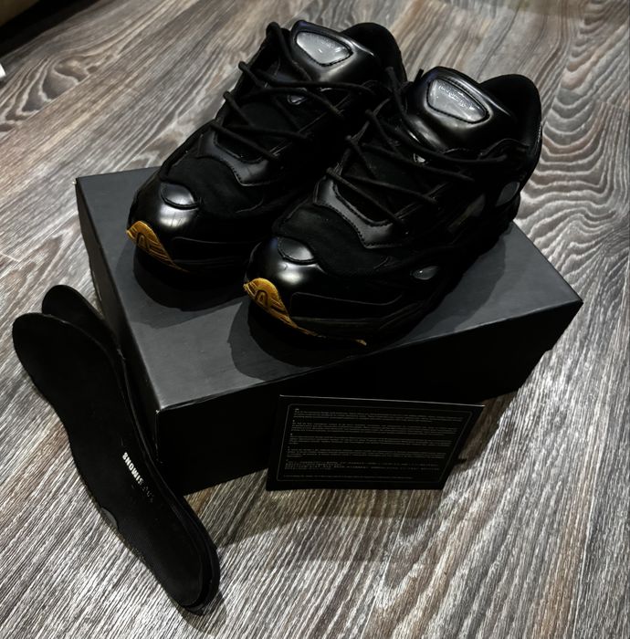 raf simons adidas OZWEEGO  3 (BB6741)