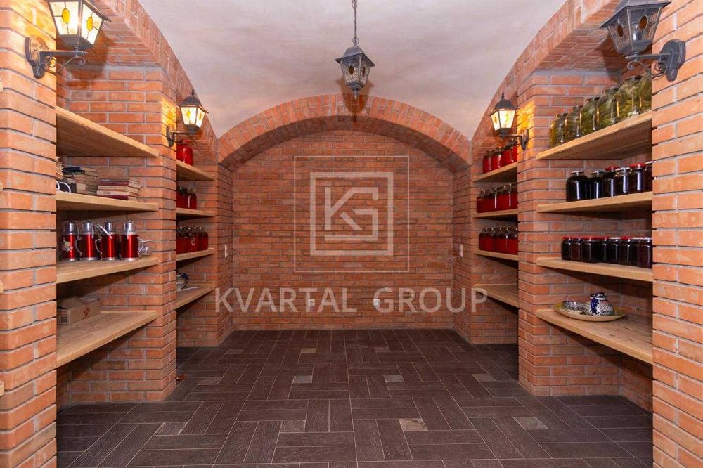 Розкішна резиденція 1087 м² з озером та повною автономією, 45 соток