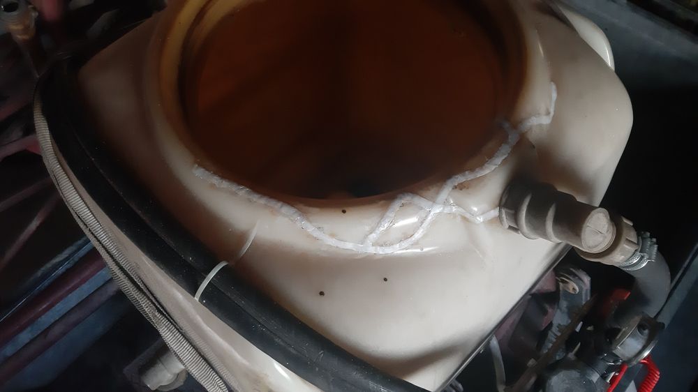 Spawanie, łączenie, klejenie plastiku