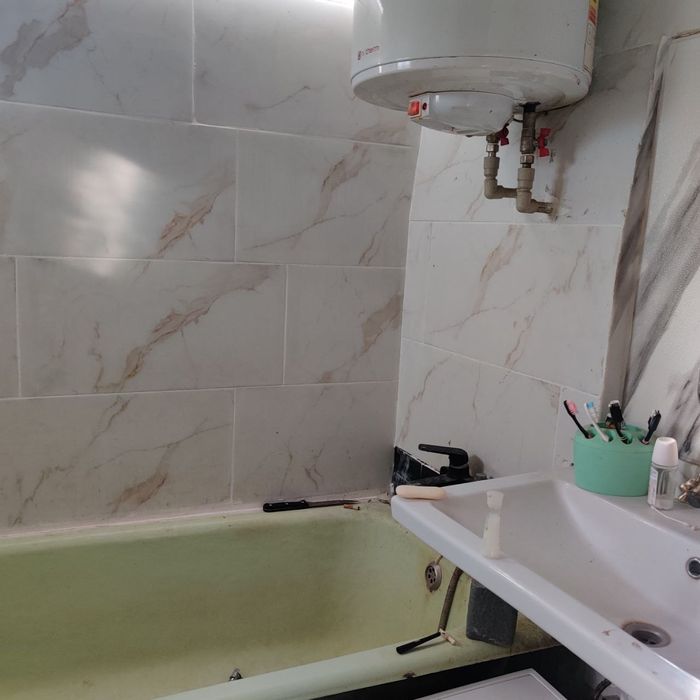 Продам дом старый Люботин