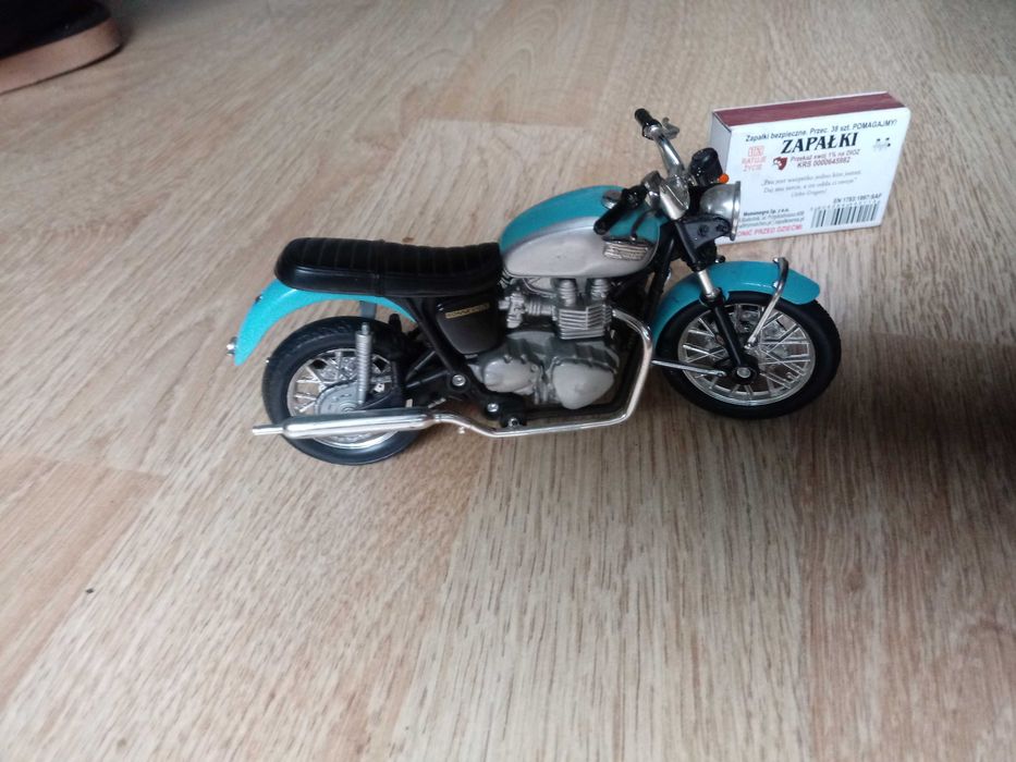 Model motocykla  TRIUMPH