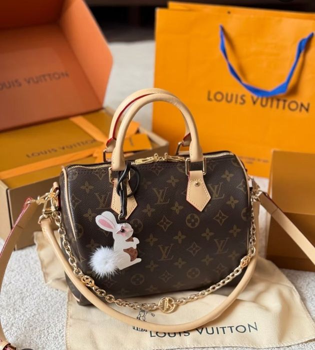 Шкіряна кожаная сумка Louis Vuitton Speedy в розмірі 25 *19*15 см з плечевим ремнем