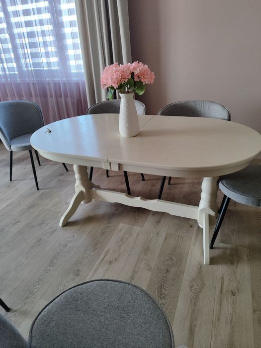 Продаж стіл обідній