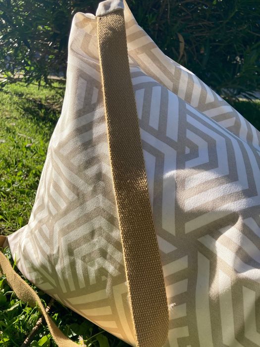 Almofada/Puff para a praia, piscina ou jardim