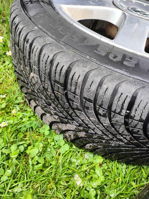 Komplet kół R16 alufelgi opony caloroczne