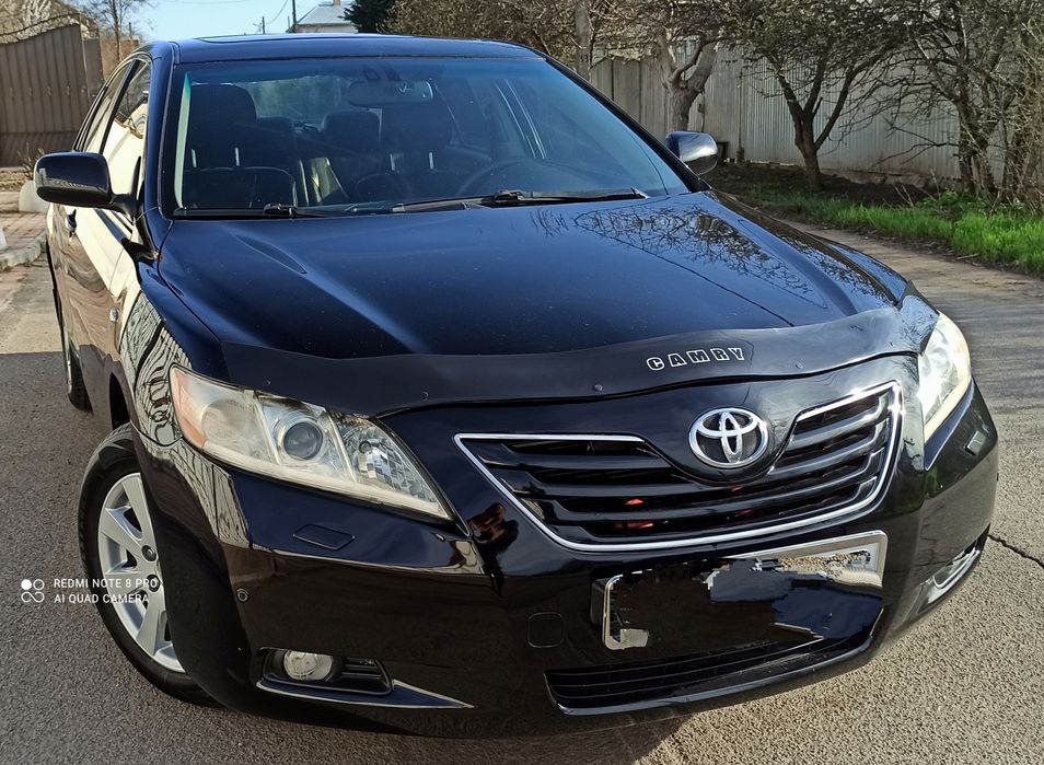Продається Toyota Camry у доглянутому стані