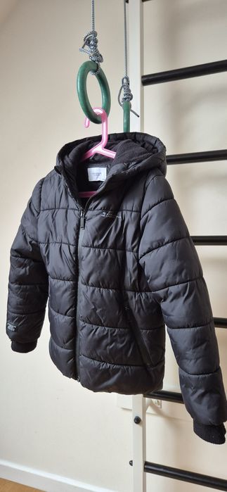 Kurtka Reserved 128 czarna wczesno wiosenna