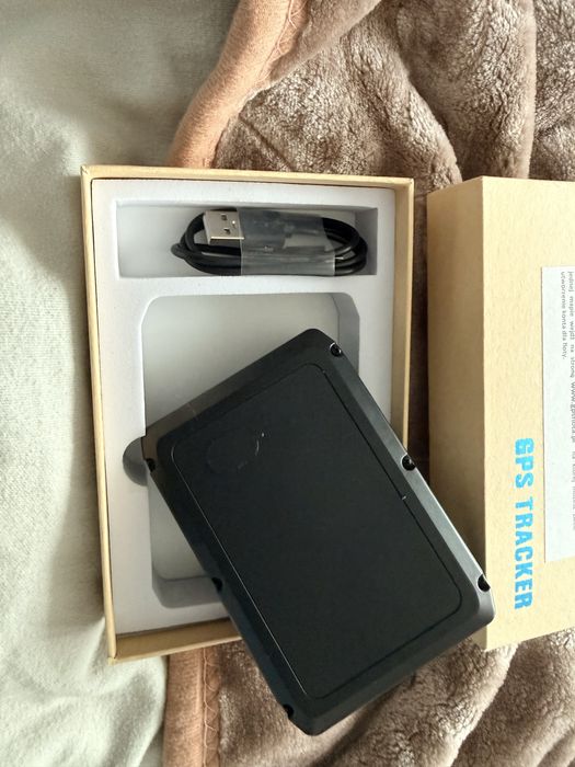 Gps z mikrofonem i bateria wbudowana