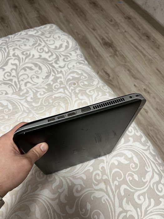 Ноутбук  HP ProBook 450 G3 / i7 / Radeon 2GB