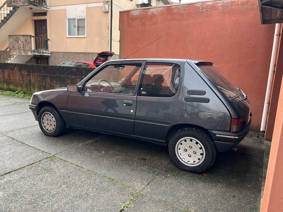 Peugeot   205 XR