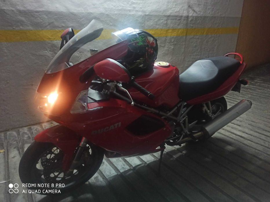 Ducati ST3 em bom estado