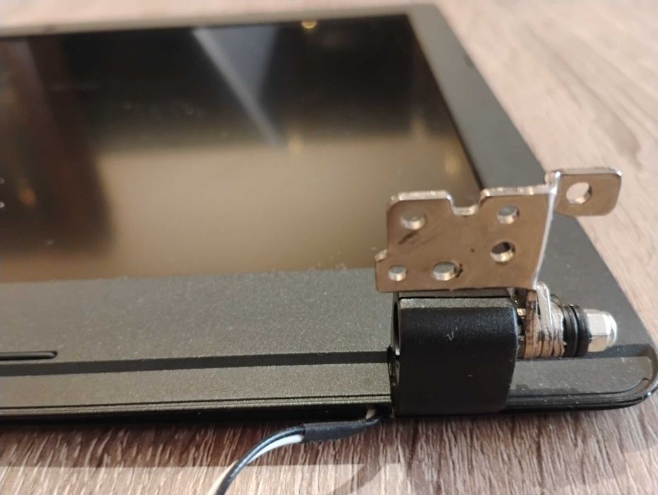 Klapa, obudowa matrycy  z ramką  ASUS R510J