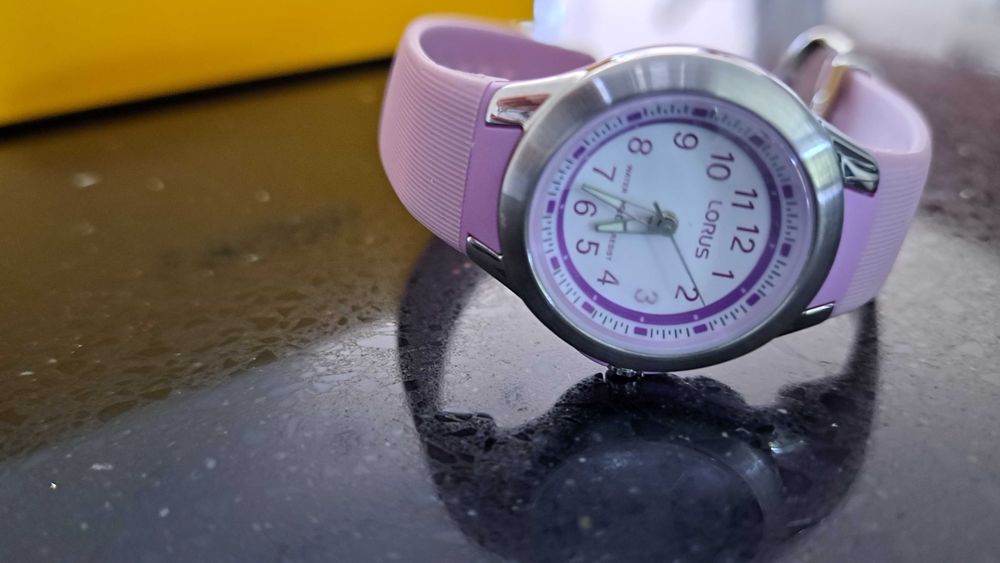 zegarek dla dziewczynki Lorus R2301KX9