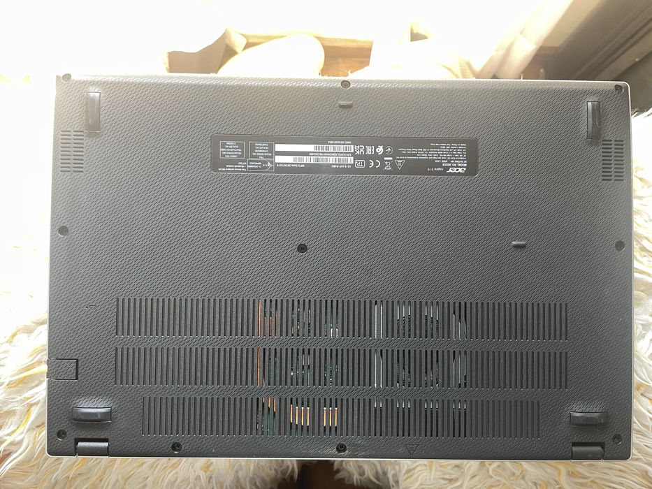 Portátil Acer Aspire 3, AMD ryzen 7, 32GB RAM, 1TB SSD, W11 PRO, guarantia até 2028