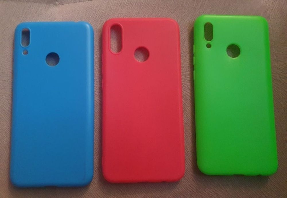 Etui do telefonu.