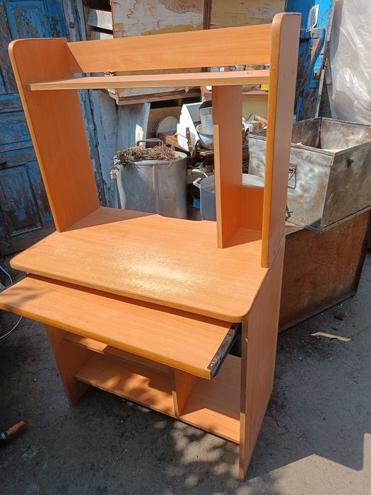 Столы офисные и для дома от 900 гр .