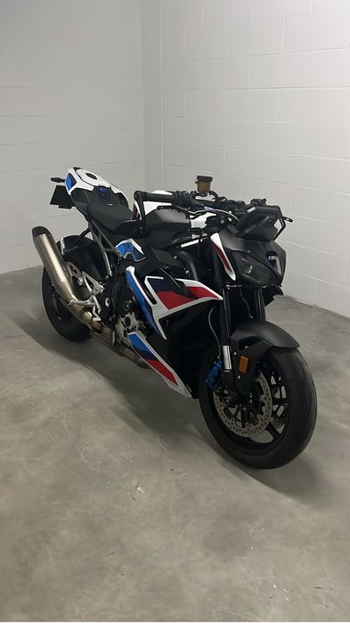 Bmw M1000R maio 2025 nova